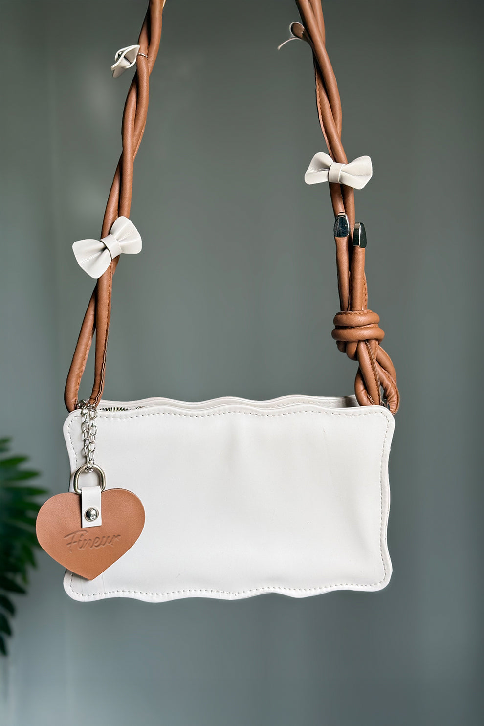 Inaya's Handbag Baggie - Off White (Brown Strap)