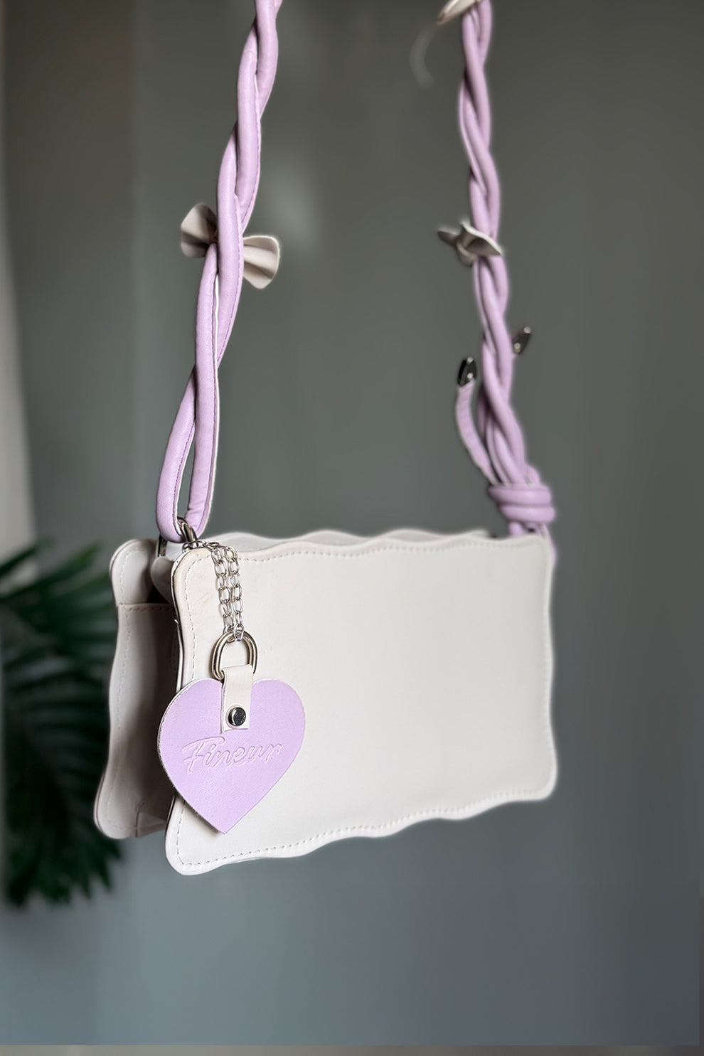Inaya's Handbag Baggie - Off White (Lilac Strap)