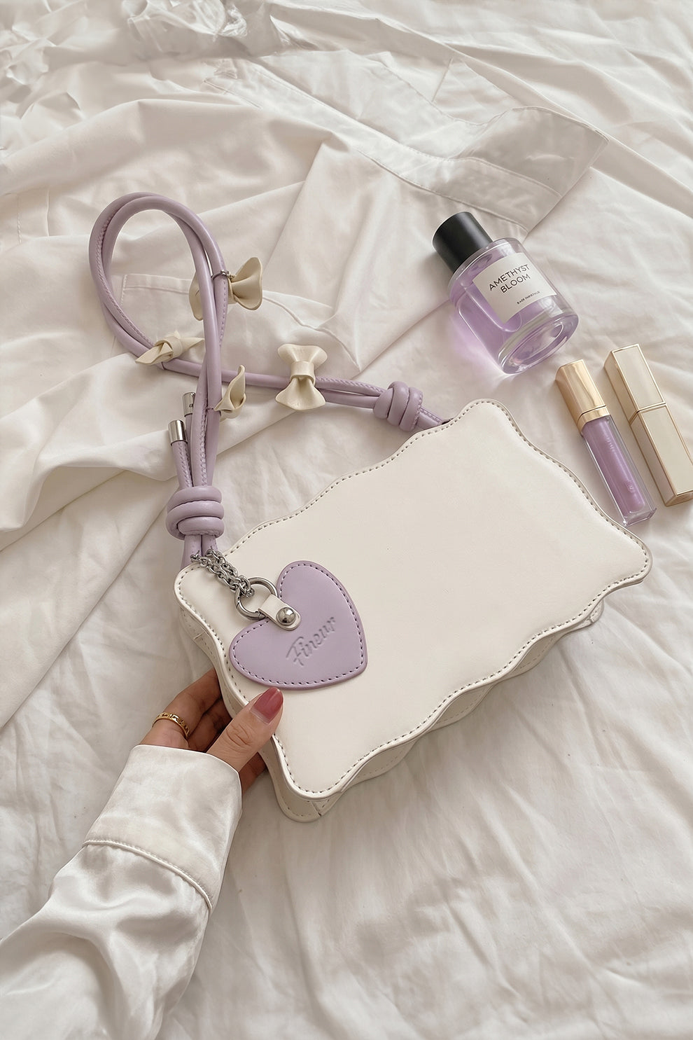 Inaya's Handbag Baggie - Off White (Lilac Strap)